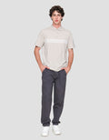 Cole Line Chest Stripe Kaus Kerah Pria