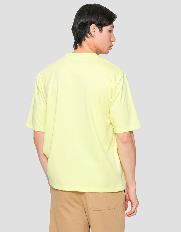 Suko Graphic Pocket Kerah Bulat Kaos Oversized Pria