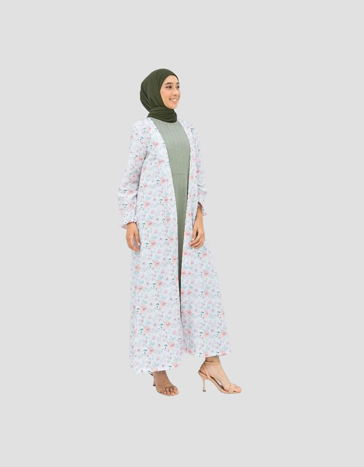 Geela Vahira Modest Desain Gaun untuk Wanita