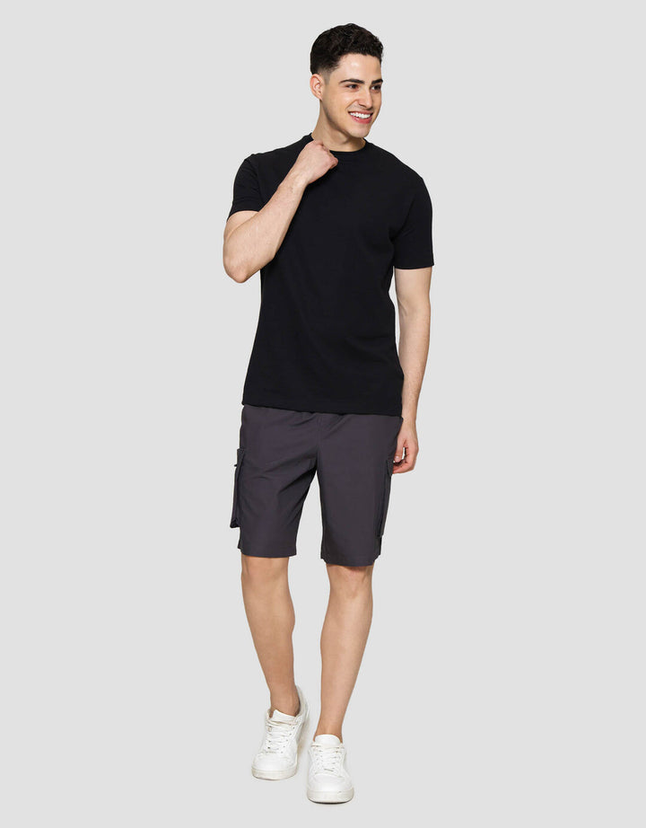 Cole Repeat Text Solid Kaos Casual Pria