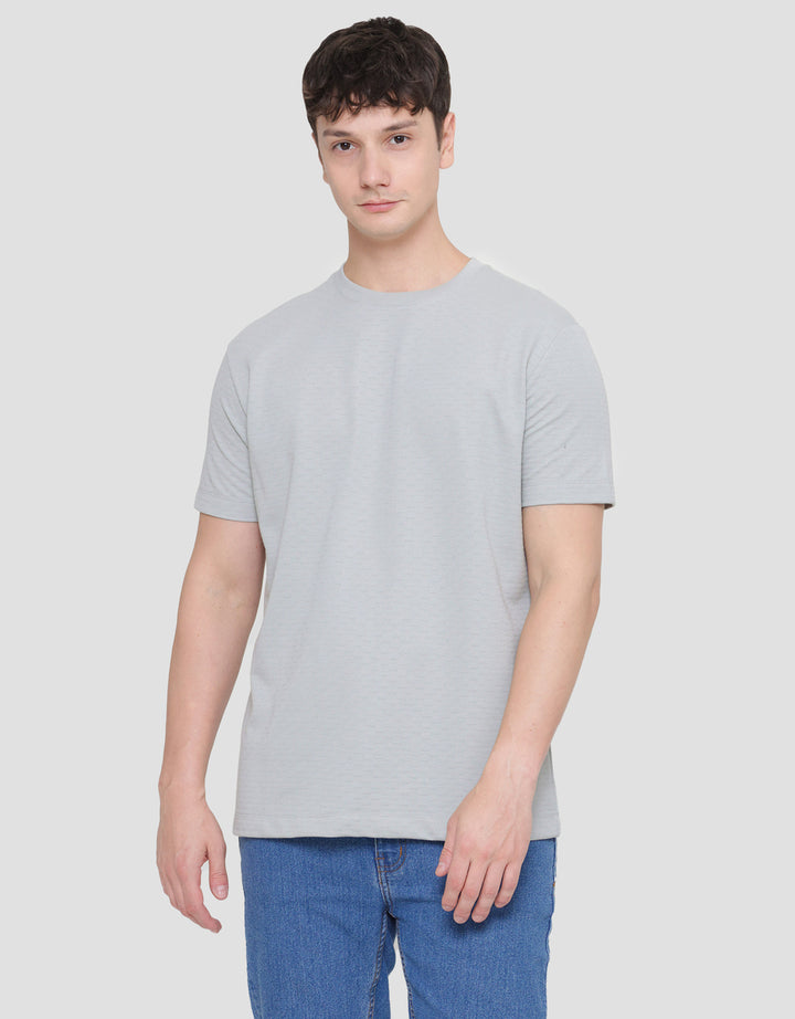 Cole Repeat Text Solid Kaos Casual Pria