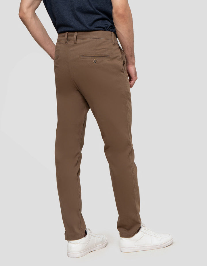 Cole Slim Celana Panjang Chinos Pria