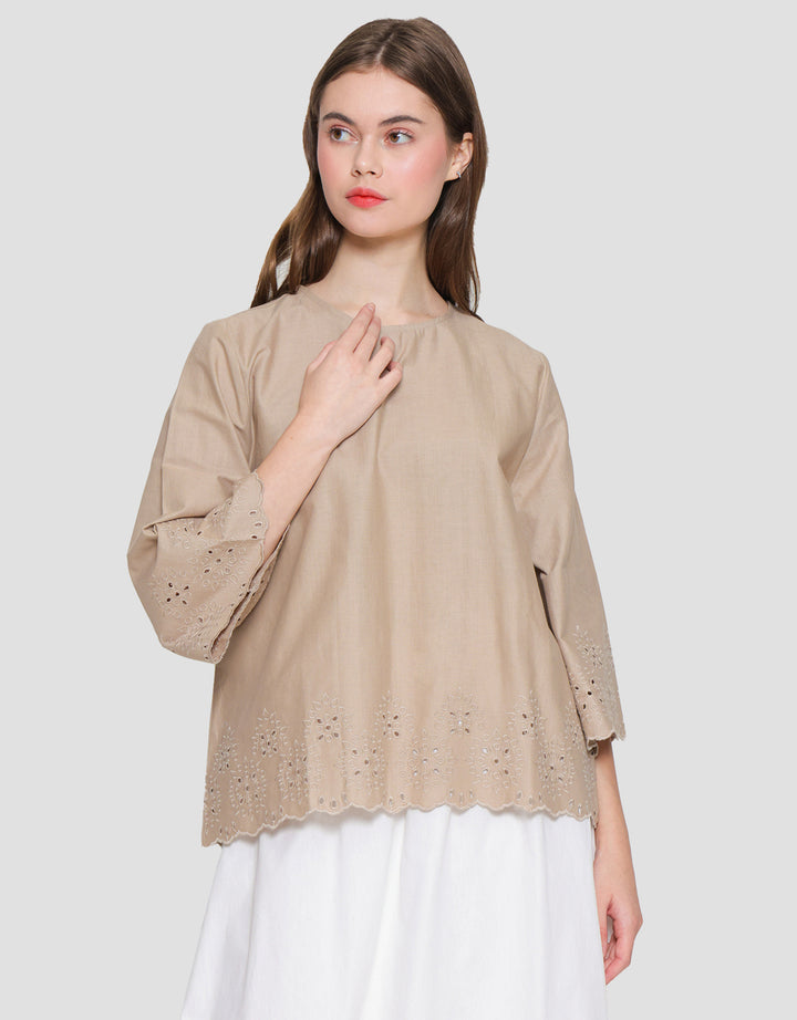 St. Yves Cropped Eyeled With Flare Sleeve Blouse Wanita