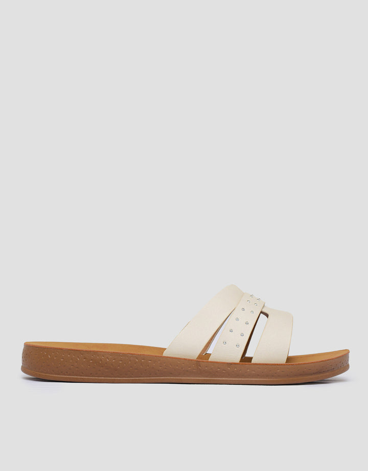 St. Yves Little Amante Sandal Slipper Wanita