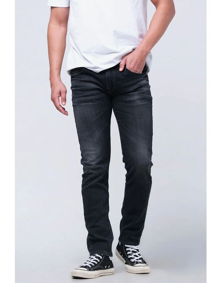 Bombboogie Celana Jeans J8 Series Elegan Polos Pria