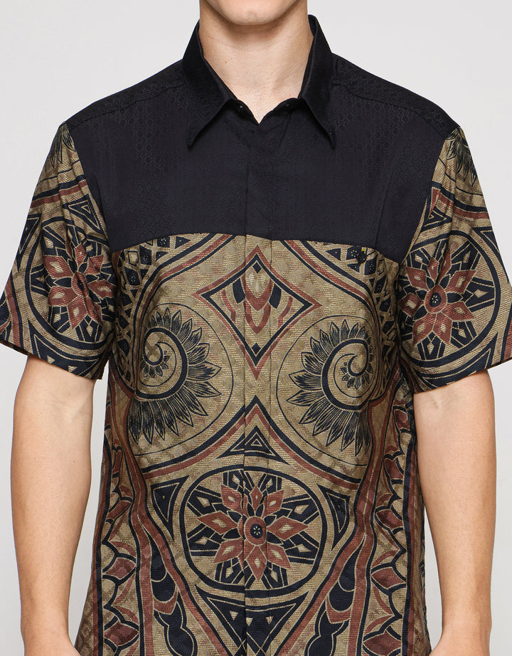 Arjuna Weda Body Fit Macademia Contenporer Hem Pria