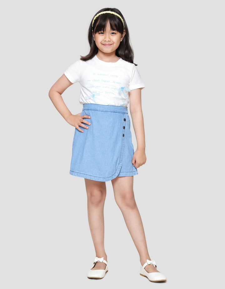 Exit Girl Zecina Rok Anak Perempuan