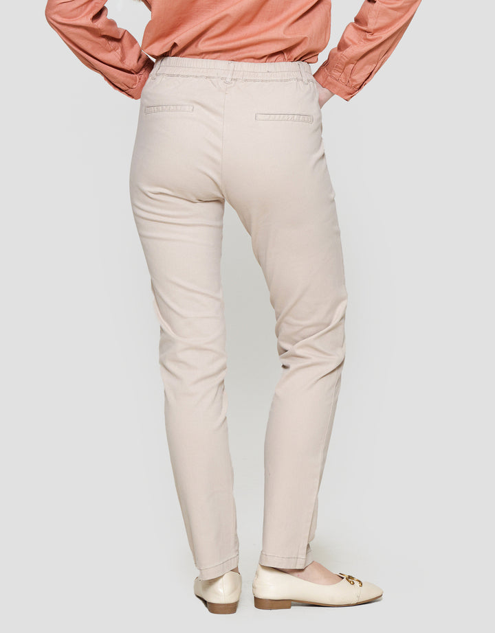 Expand Hivera Celana Panjang Wanita