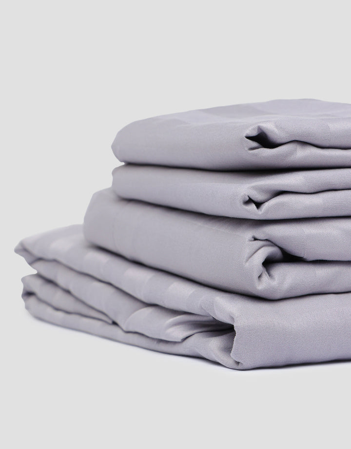 Suko Fitted Bedsheet Microsilk Full Kantong Kain Salur 160 x 200 x 40 cm