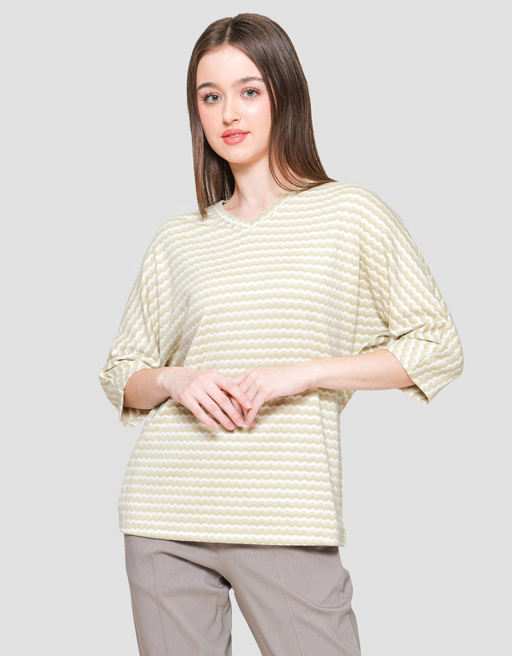 St. Yves Texture Knit Kaos Wanita