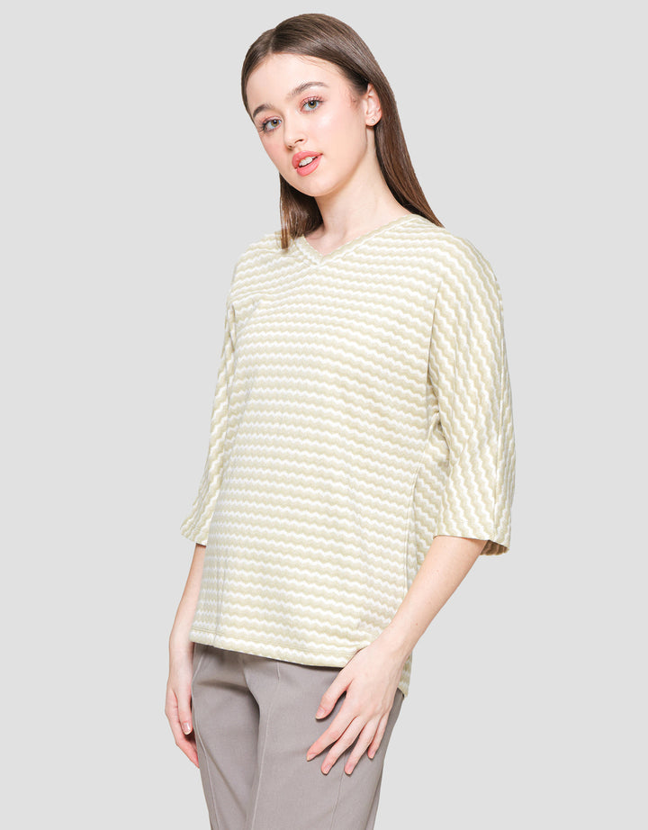 St. Yves Texture Knit Kaos Wanita