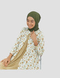 Geela Vahira Modest Desain Gaun untuk Wanita