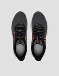 New Balance Sepatu Lari Pria