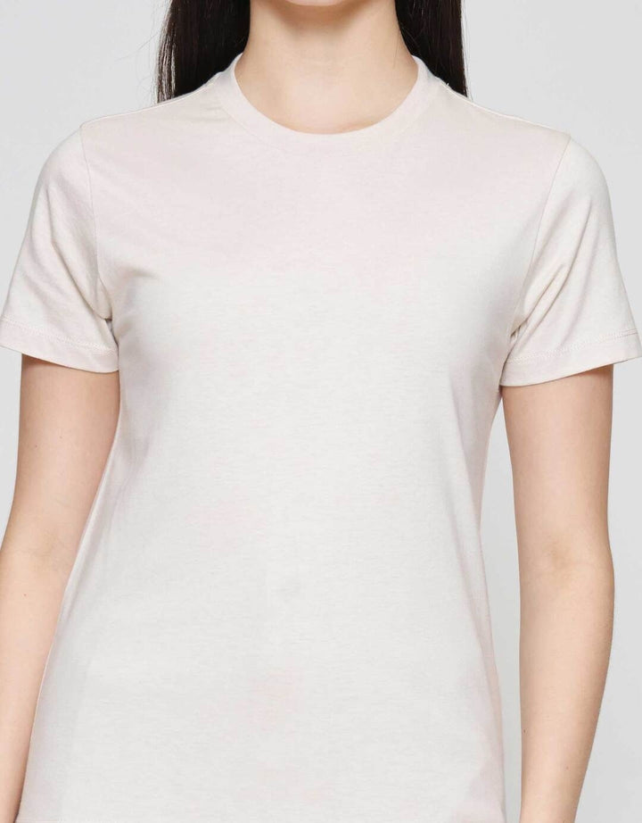 Suko Round Neck Kaos Wanita