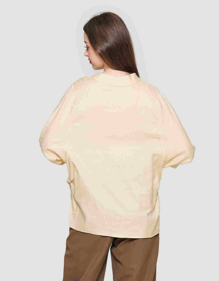 Connexion Batwing Sleeve Blouse Wanita