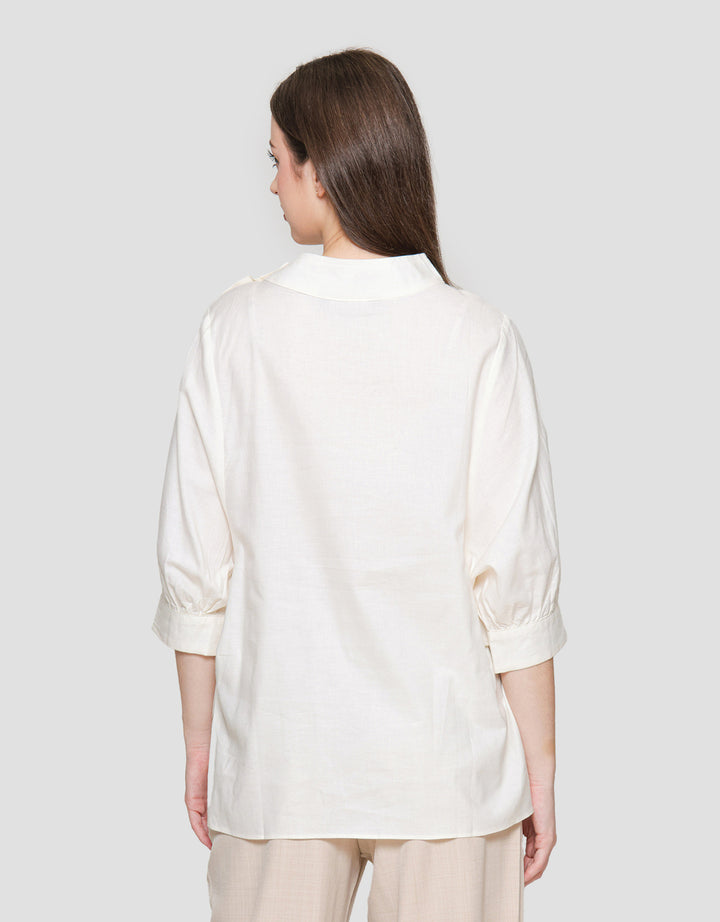 Connexion Batwing Sleeve Blouse Wanita