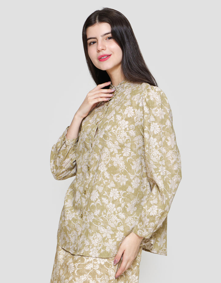 Expand Numeta Blouse Wanita