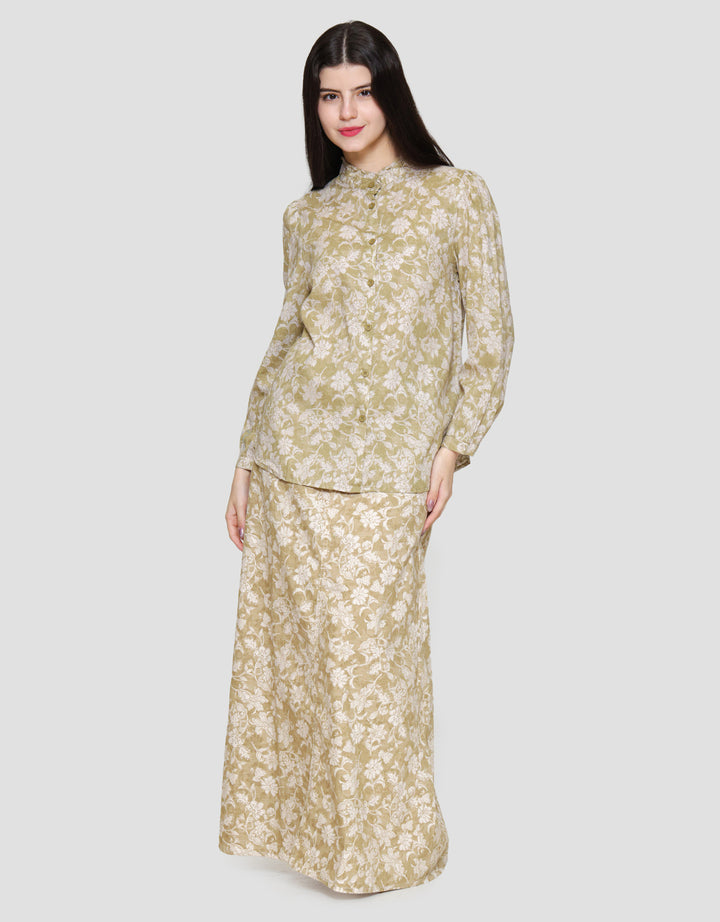 Expand Numeta Blouse Wanita