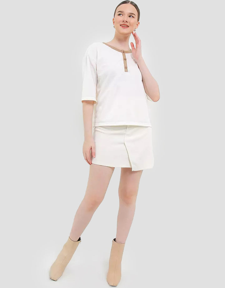 Exit Erena T-shirt 3/4 Sleeve Henley Collar Wanita