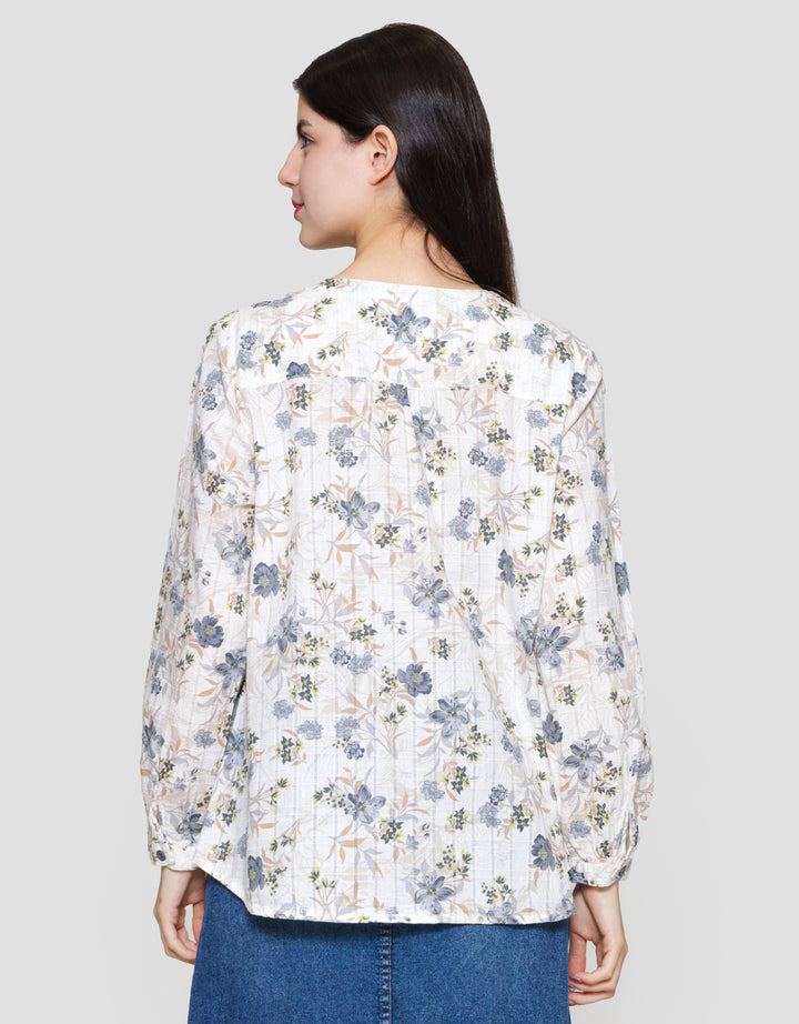 Expand Pikeza Blouse Wanita