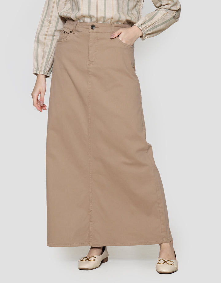 Expand Ilesya Rok Wanita