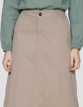 Expand Zileya Rok Wanita