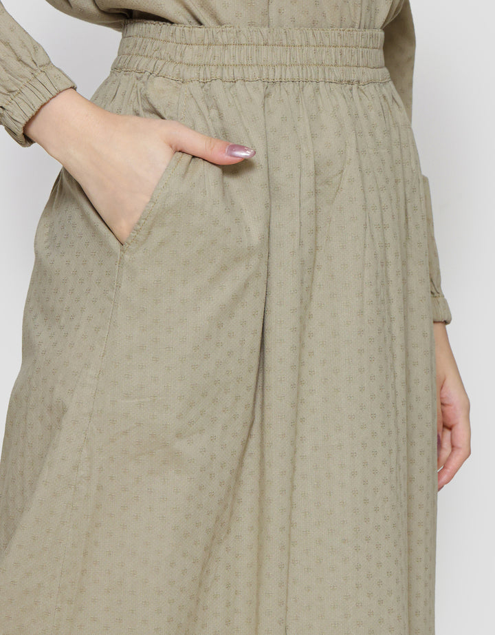 Expand Teseya Rok Wanita