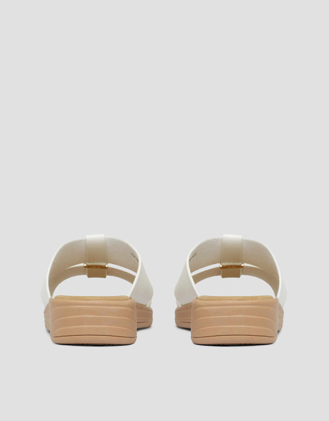 St. Yves Jvmily Simply Sandal Slipper Wanita