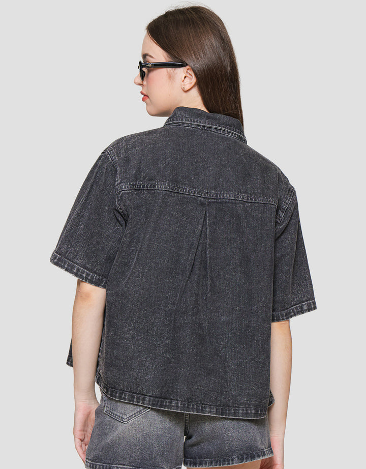 Nevada With Pocket Kemeja Denim Lengan Pendek Wanita