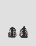 Connexion Sepatu Flat Wanita