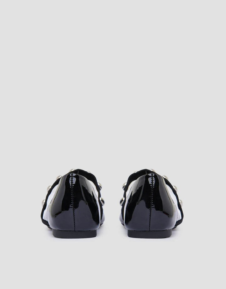 Connexion Mary Sepatu Flat Wanita