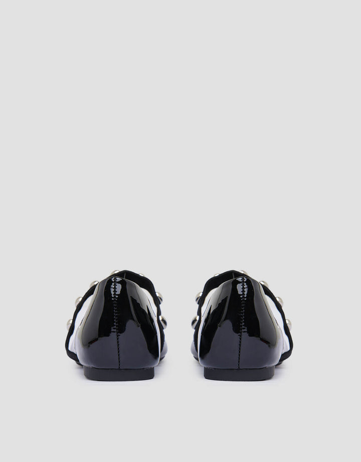 Connexion Mary Sepatu Flat Wanita