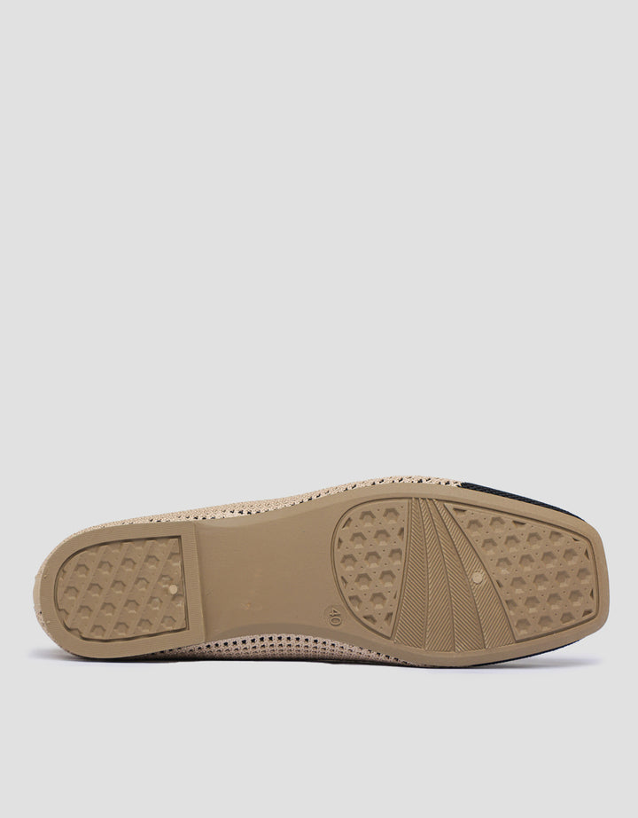 Connexion Mary Jane Sepatu Flat Wanita