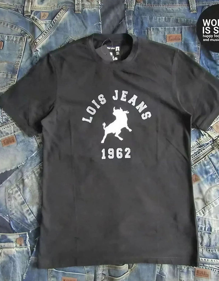 Lois Kaos Desain Minimalis Pria