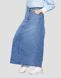 Exit Viresa Rok Wanita