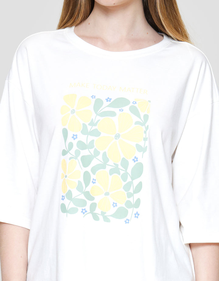 Exit Zomina Kaos Wanita