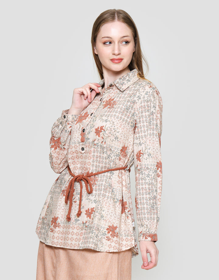 Expand Numina Blouse Wanita