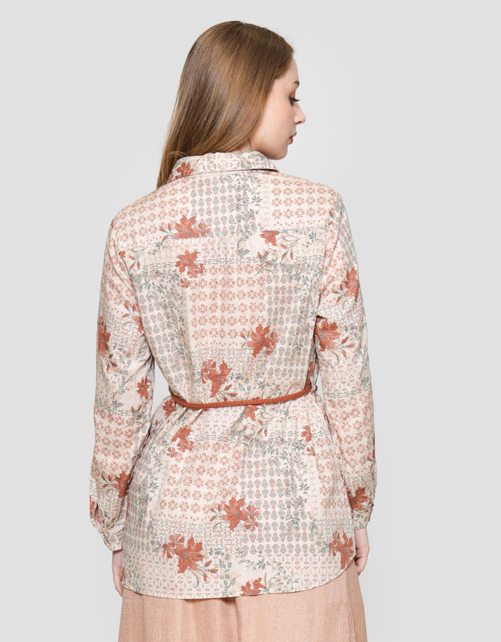 Expand Numina Blouse Wanita