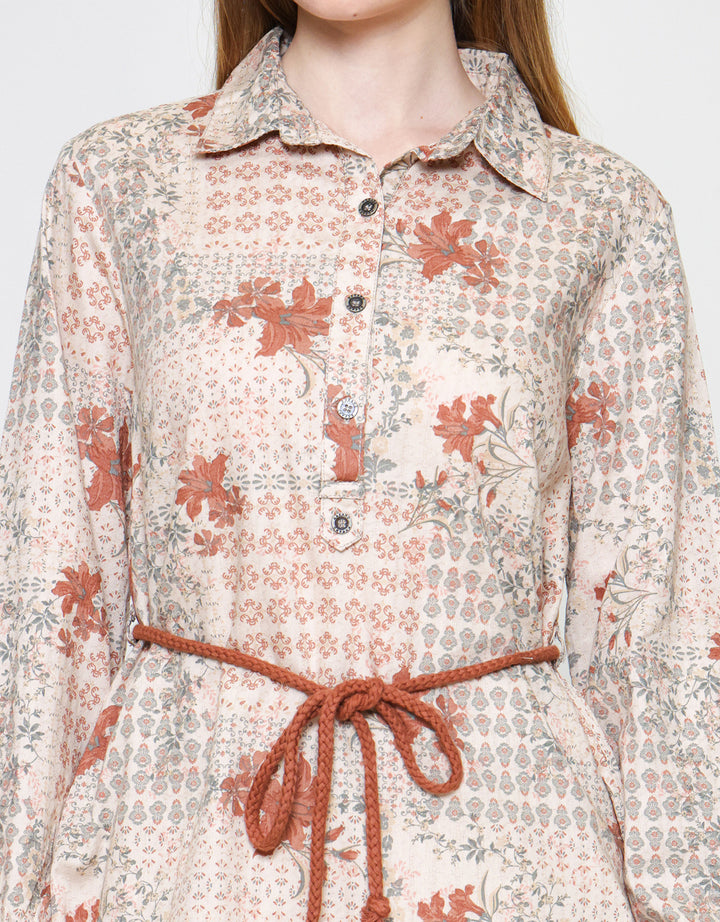 Expand Numina Blouse Wanita