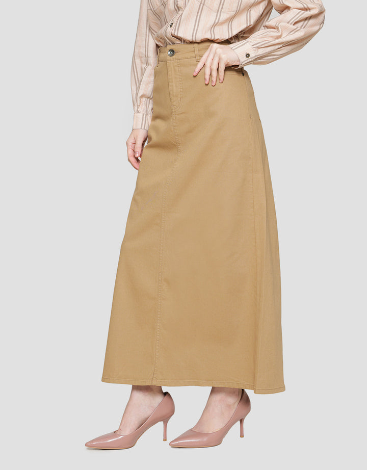 Expand Ferran Rok Wanita