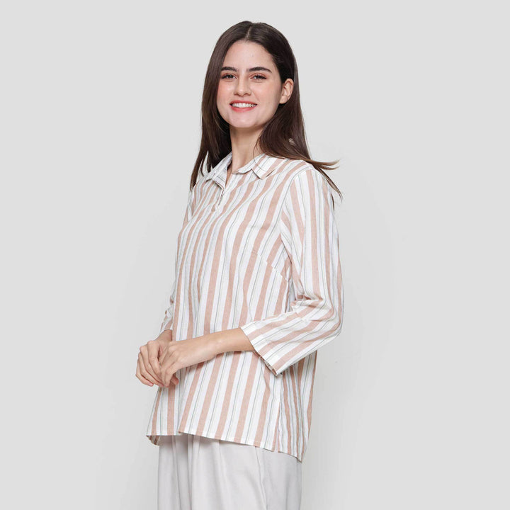 Expand Ayuna Blouse Wanita