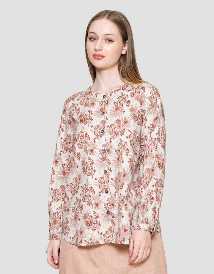 Expand Yurena Blouse Wanita