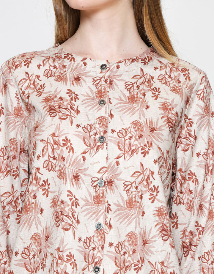 Expand Yurena Blouse Wanita