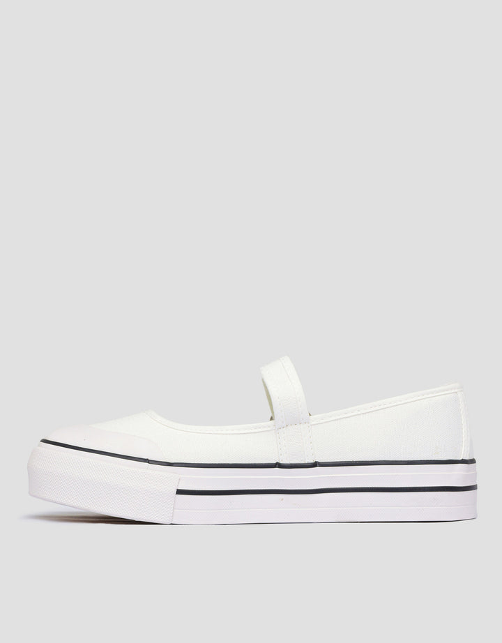 Nevada Sepatu Slip On Wanita