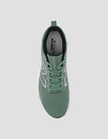 New Balance Sepatu Lari Pria
