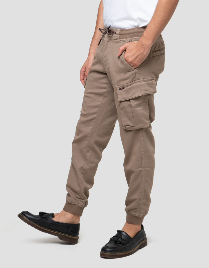 Cardinal Casual Celana Panjang Jogger Pria