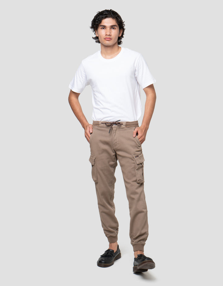 Cardinal Casual Celana Panjang Jogger Pria