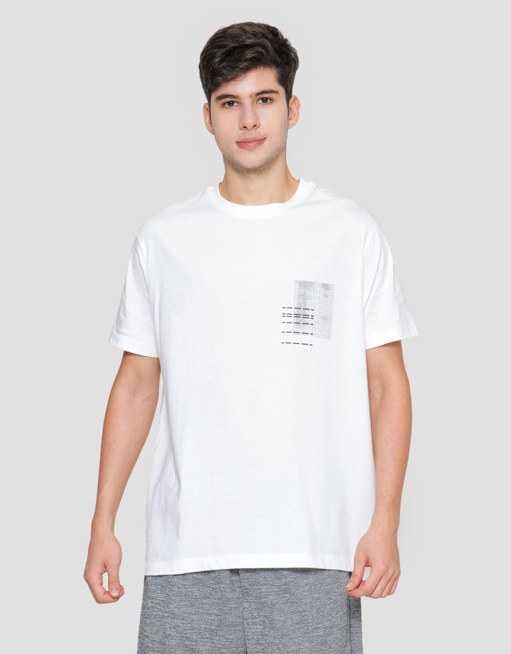 Cole Back Print Graphic Kaos Pria