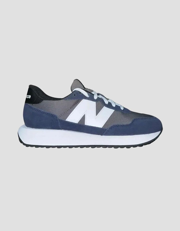New Balance Sepatu Sneakers Pria