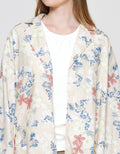 Expand Tersa Blouse Wanita
